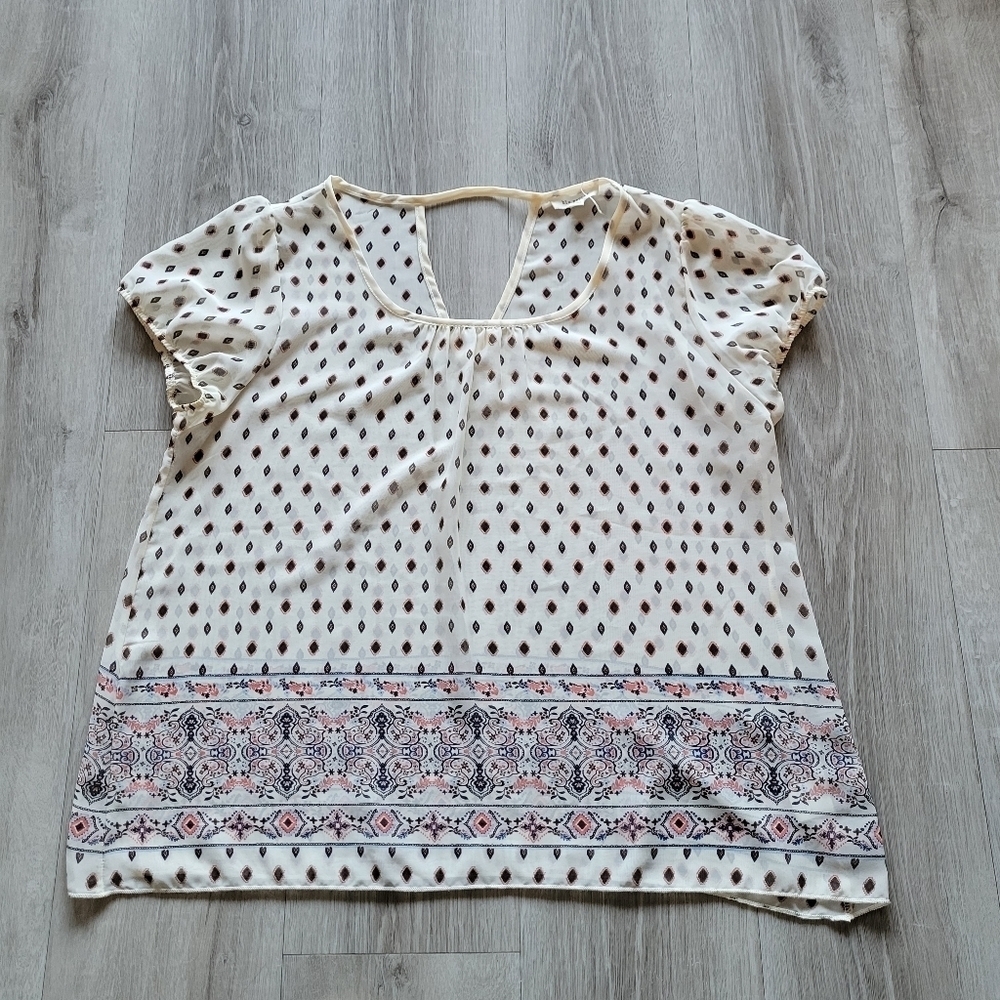 Women's L Blu Pepper Scoop Neck Cap Sleeve Keyhole Back Printed Sheer Blouse